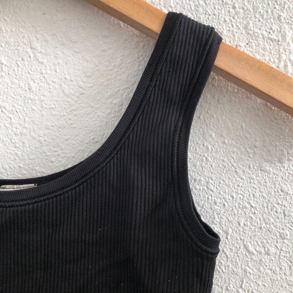ATHLETA Girl Rise Above Rib Crop Tank Size Medium (8/10) - Picture 3 of 7